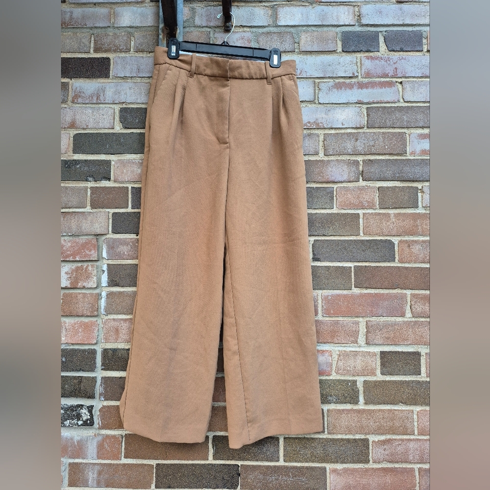 Aritzia Wilfred Effortless Cropped Pants Tan Size 8